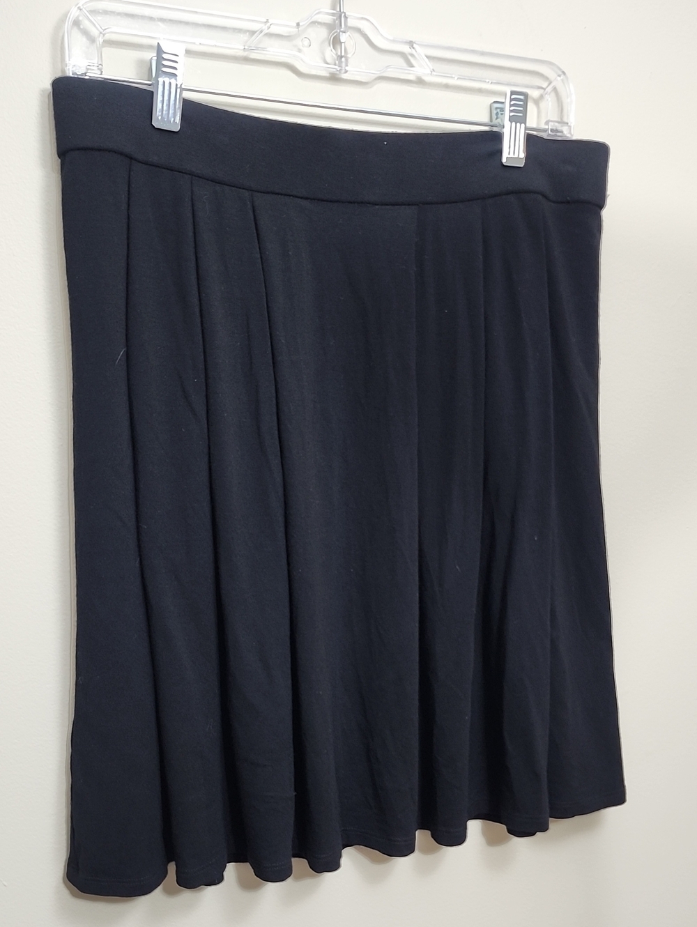 Eileen Fisher Black Pleated Jersey Pull On Swing Skirt Pocket Neutral Minimalist